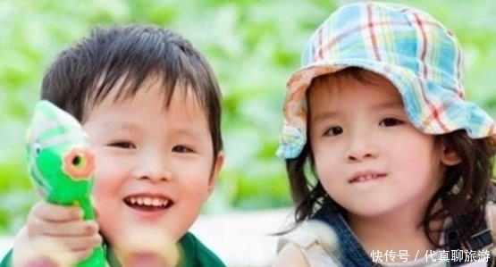 检查|双胞胎长相差别大,老大竟像媳妇前男友,检查结果出来全家乱套了