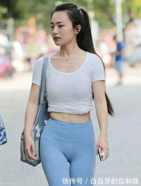 百搭 美丽自信的打底裤穿搭增添女神气质，休闲百搭又耐看，活力满满！