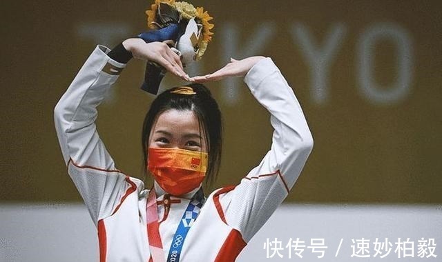 |田亮被问会不会游泳，本人幽默回应：跳下去之后难道用网捞吗？