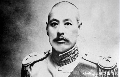 老头|日军见一老头坐在棺材旁,老头说一句话,日军离开!