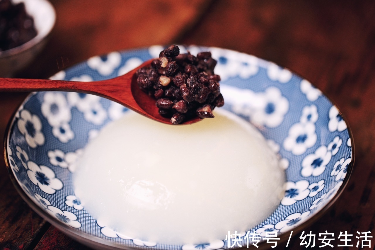 好吃|天气热吃一碗凉糕,美味好吃,健康营养