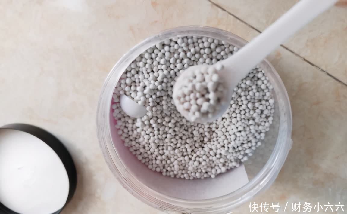 盆栽|养花施肥有技巧,不想烧根、烧叶或没效果,先在这学学吧