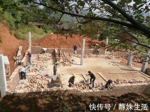 自建|30万的农村自建别墅，山清水秀太棒了，城里人看了也羡慕