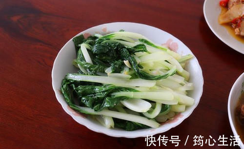 小白菜|我家的晚餐,三菜一汤不足一小时就做好,网友,辣椒焖一焖