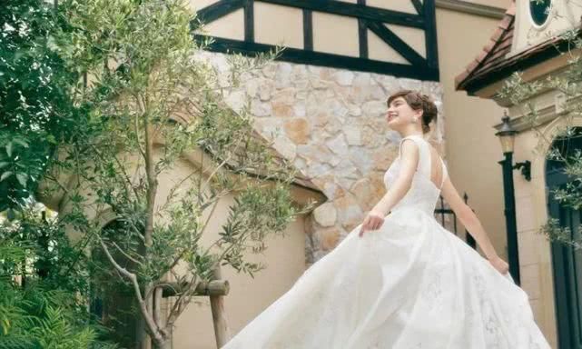 把冰雪奇缘做成婚纱这些迪士尼公主穿的婚纱裙也太好看了