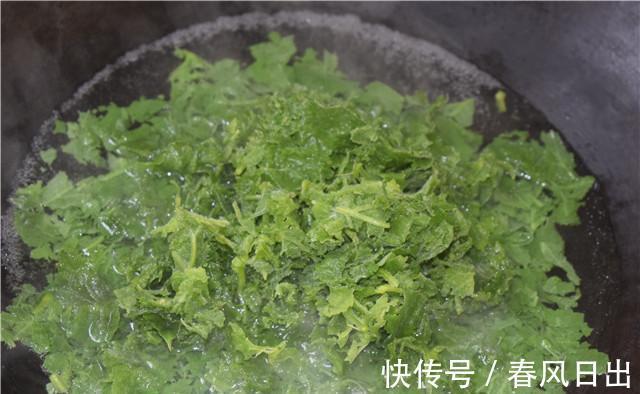 农村一种越暴力洗越美味的蔬菜，味道清香而独特，一般人没吃过