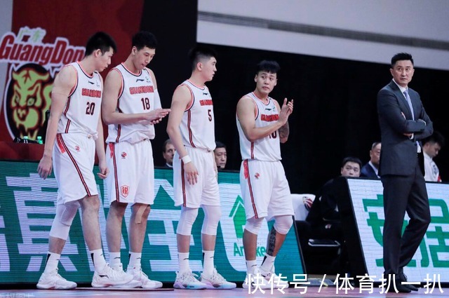 杜锋|广东男篮做出明智决定,揭幕战迎爆发,汤杰背负重任,力争8胜