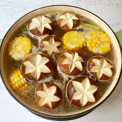 香菇|香菇玉米排骨汤