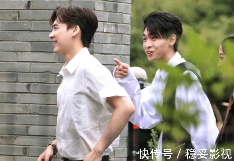 老奶奶|《最后的贏家》路透,看到張哲瀚對老奶奶的態度,真是細節見人品