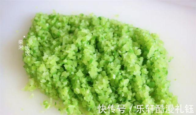 包饺子|七月八月，记得吃这菜，才一元一斤，水嫩多汁，包饺子特别香