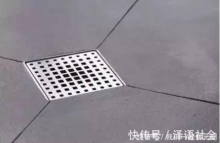 地砖|卫生间安装地漏时,地板瓷砖就该这样贴,下水速度超快