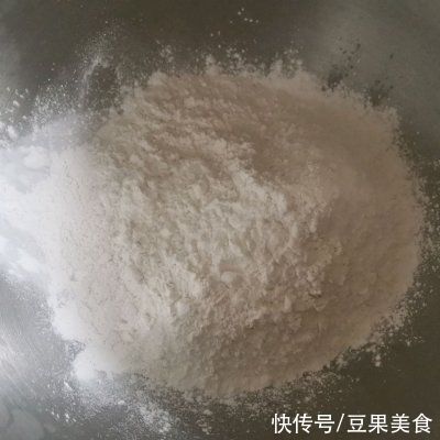 冬天的的味道，新年一起做多色年糕不用烤箱照样能做