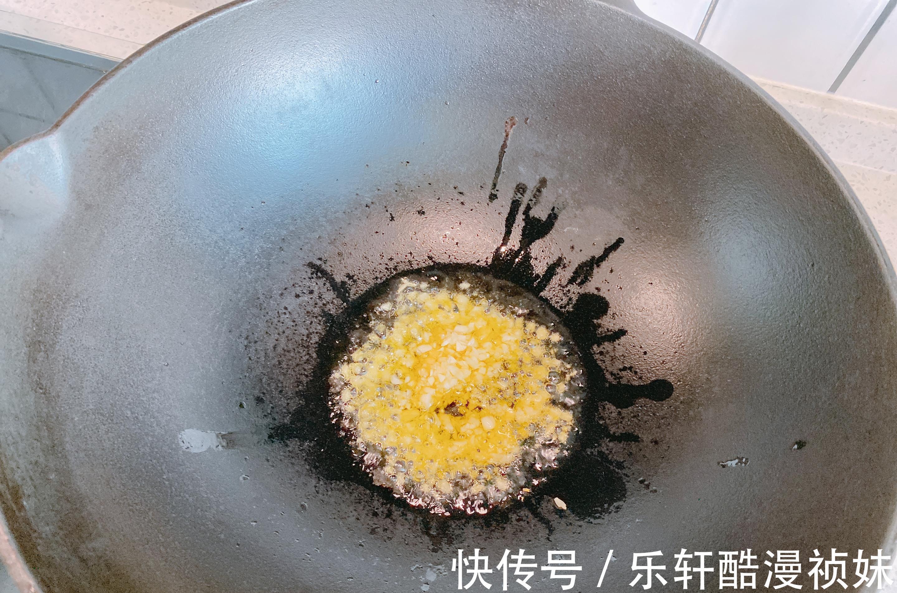 重点|烧南瓜最好吃的做法，2个重点，粉糯香甜入味，比肉还好吃超下饭