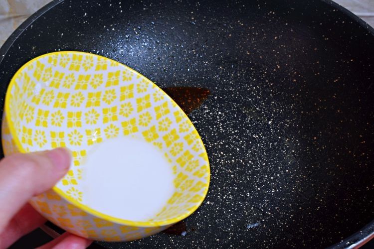 玉子豆腐蒸肉这样做，比饭店的还好吃，嫩滑爽口，做法简单巨下饭