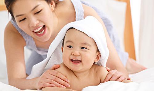 答案|小宝宝多大可以认出妈妈当知道答案后,妈妈们又暖心又吃惊