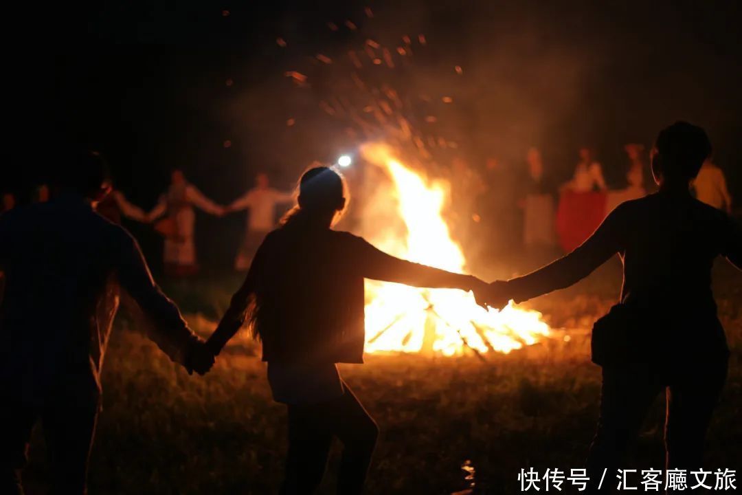 蒙古族|夏天的内蒙古草原，究竟有多美？