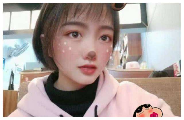 如今|曾经《变形计》最美农村女孩如今成这样,化妆当网红,追星蔡徐坤