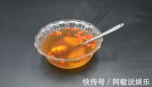 生姜|生姜和枸杞一起泡水喝，作用真厉害，解决了很多男人女人的困扰