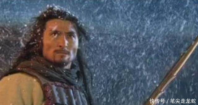 在水浒里出场很少,却能打败林冲,重要的是他还不会武功!