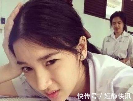 |搞笑GIF趣图:妹子怎么啦,想起学习,脑子就非常头疼