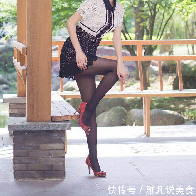 大长腿 个性独特的尖头细跟高跟鞋,显得活泼有朝气