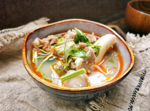 鲜美|煮羊肉汤,最忌讳放这调料,否则一锅肉都白煮了,汤不鲜美特难吃