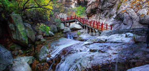 景区|秦皇岛有一小众景区走红，被誉为塞北小黄山，距市区约1小时车程