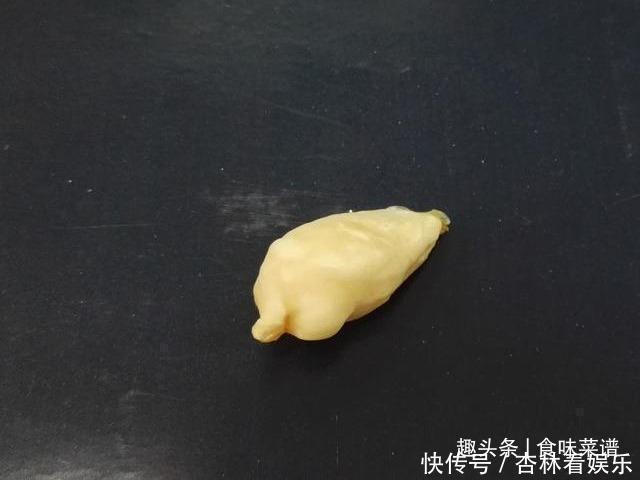 脊椎骨|带鱼里吃出一节骨头，像牙齿一样，摸起来硬硬的，你知道原因吗