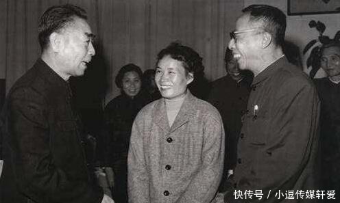 结婚证|溥仪再婚去办结婚证,工作人员问了溥仪一问题,溥仪却哈哈大笑