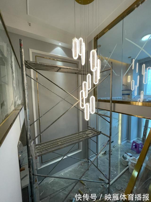 夹层|Loft小公寓装修改造，用板材搭出小夹层，32㎡能做两房两厅