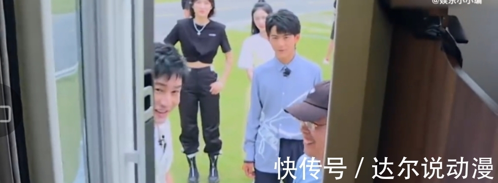 龚俊|宁静嚣张拿捏黄晓明,黄店长变卑微小弟,龚俊铭记打工人身份