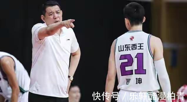 打脸|打脸!丁彦雨航被移出名单,山东男篮肠子悔青