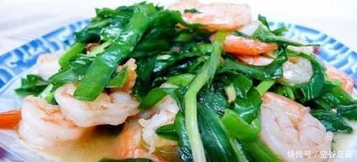 皮肤|女性常吃此菜，皱纹减少了，皮肤变得光滑又细腻，爱美女性可试试