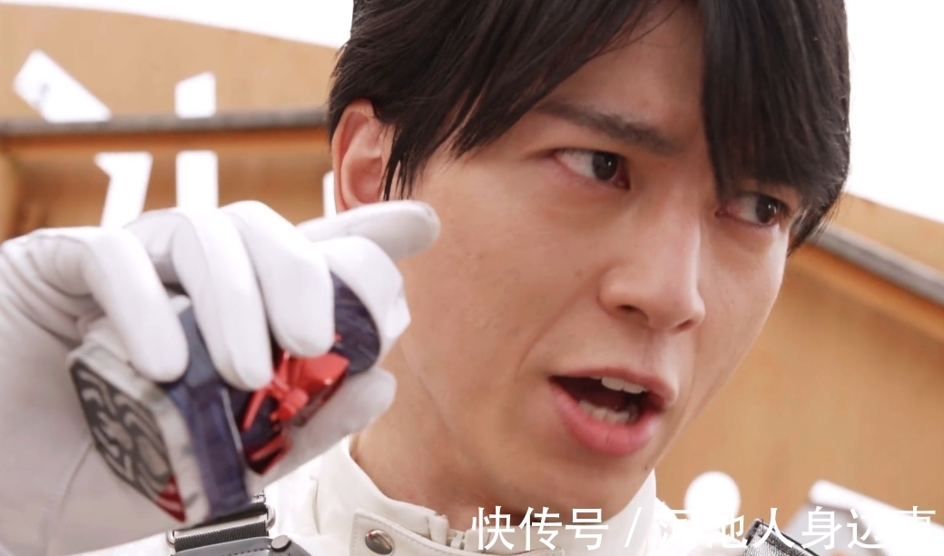 门田|完美致敬假面骑士build名场面的revice 门田说了当年战兔的台词