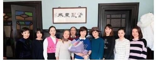 隶书$站C位很惹眼的孙俪,其书法却冲上了热榜,写出了超书法家的水准