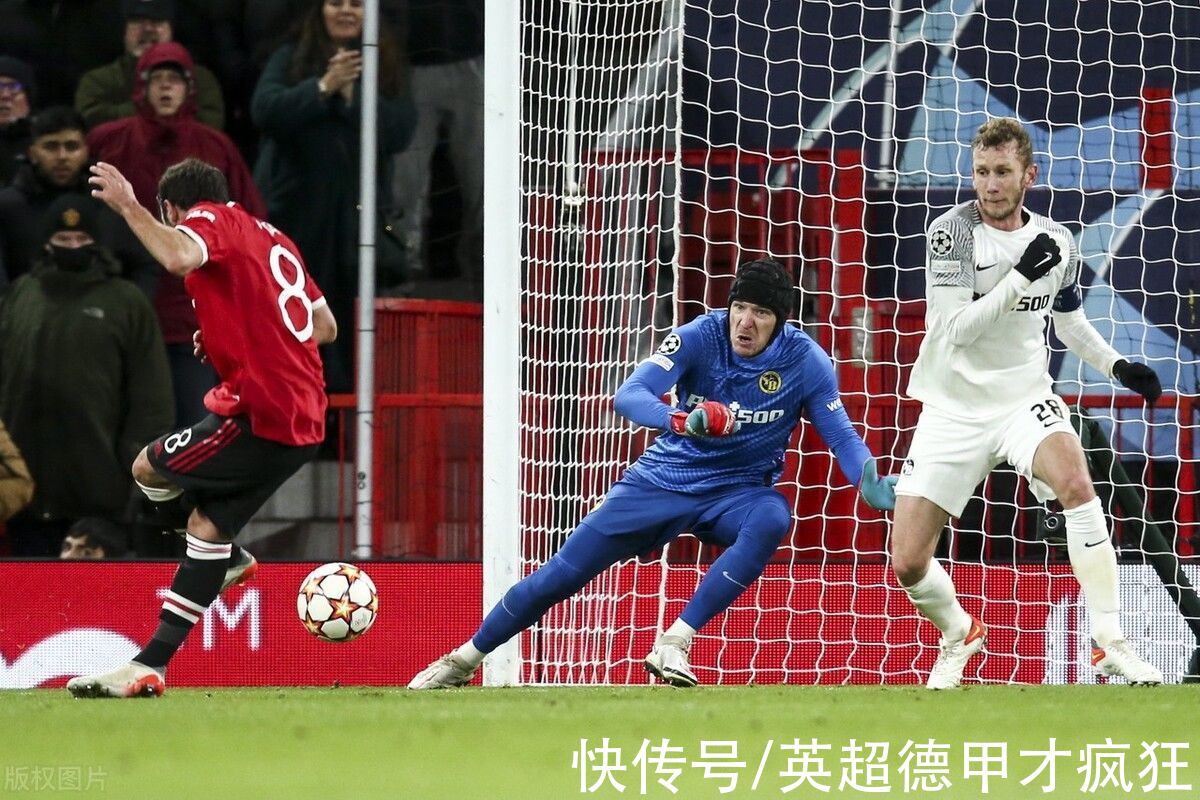 c罗|欧冠首秀的曼联U20都怕丢球，朗尼克激励他们不再腿打哆嗦