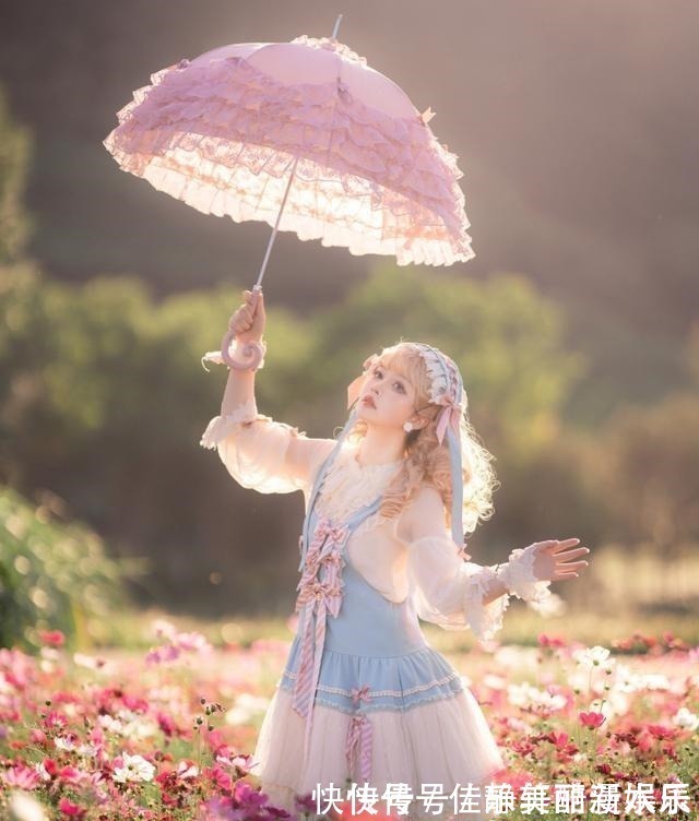 菱花镜@七言绝句千树梨花消夜白,高山覆玉岁寒心