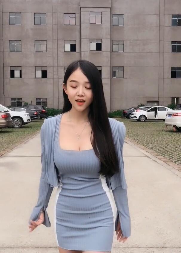 包臀裙 单调的包臀裙,释放“梨形身材”的形体魅力,真的太绝了!