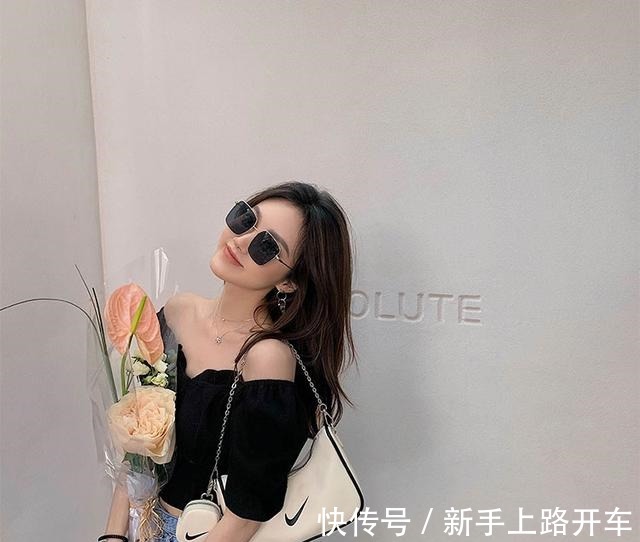 性感 日常穿搭连家长都不觉得露的穿搭,知性中透露着一点小性感!