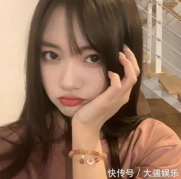 女孩子|笑起来超甜的女生,嘴唇才会具备这3点特征,全中是出了名的女神