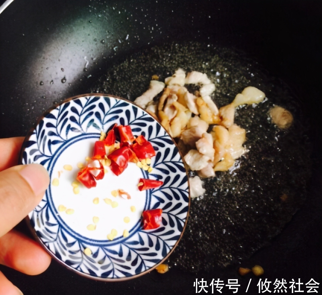 肉质|在家做芹菜香干小炒肉,芹菜清脆可口,肉质鲜美,健康有营养