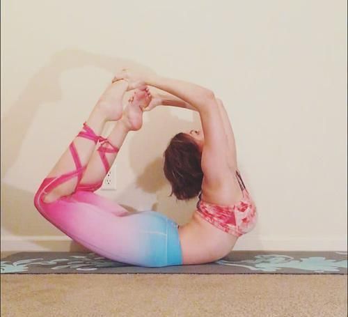 右脚|在家也能做的超实用瑜伽，学会了哪里还用去健身房