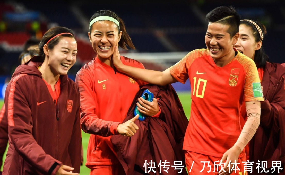 水庆霞|中国女足锋霸李影公开女友,遭贾秀全封杀,今发文庆祝重返国家队