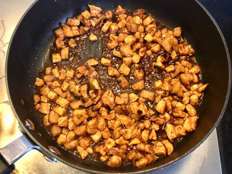 早上来一份香喷喷的酱肉包，香味浓郁，连吃几天都不腻