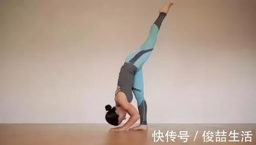 动作|7个基础瑜伽体式,很多人都难做好,超详细体式讲解,值得你收藏