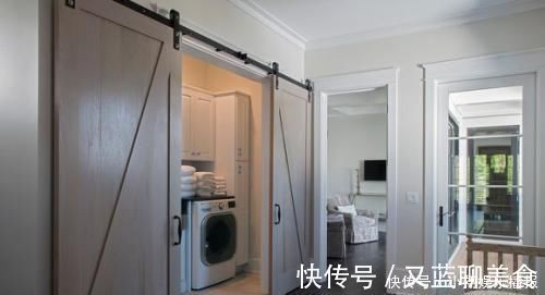推拉门|卫生间万万不要装平开门,聪明人都懂用这种门代替,实用又好看