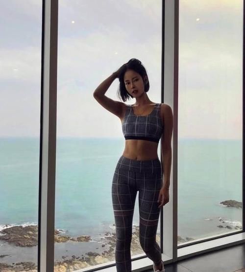 小姐姐|健身值得热爱,26岁女孩坚持健身12年,时间回报她的是完美的身材