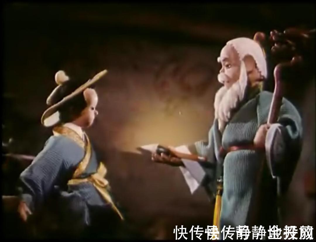 奥特曼|12部国产经典动画片!葫芦娃、哪吒、孙悟空,不都比奥特曼香么