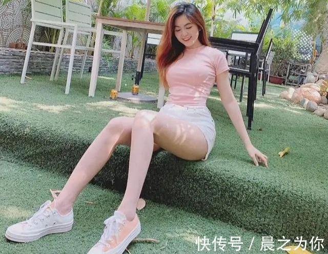 身材|越南90后女教师走红,小蛮腰,曼妙身材惹人爱,这项运动或是关键