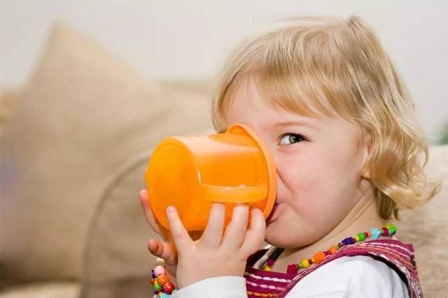 鱼肉|家里再穷 这几种食物也要多给孩子吃 对孩子智力很重要!